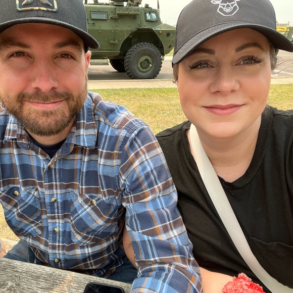 Meet your Posher, Olivia - Picture 1 of 1